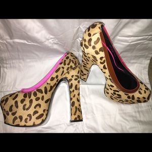 Dolce Vita Villain Platform Leopard Pump (New)